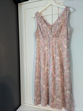 Silk Size 6 kenzie Pink Floral Sleeveless V-Neck Midi Dress